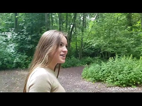 ❤️ Sugeri à Evelina que fodêssemos num lugar público! Ela disse que sim. Depois fodi-a no cu e ejaculei na sua boca. Depois ela mijou-se a si própria. ️❌ Sexo vídeo em nós ❌